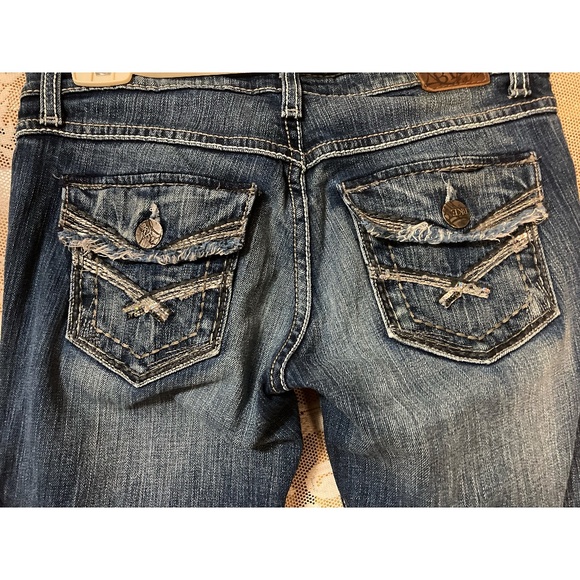 BKE Stella Women's Jeans Size 27, Embellished Decor on Back Flap Pockets - Picture 4 of 5